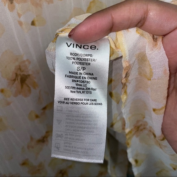 NEW VINCE sheer Pressed Petal Long Sleeve Blouse small - Picture 9 of 9